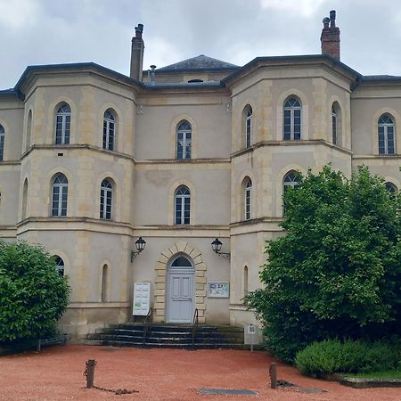 Апартаменты Jls'Tudios " U Sognu" Cosne-Cours-Sur-Loire Экстерьер фото