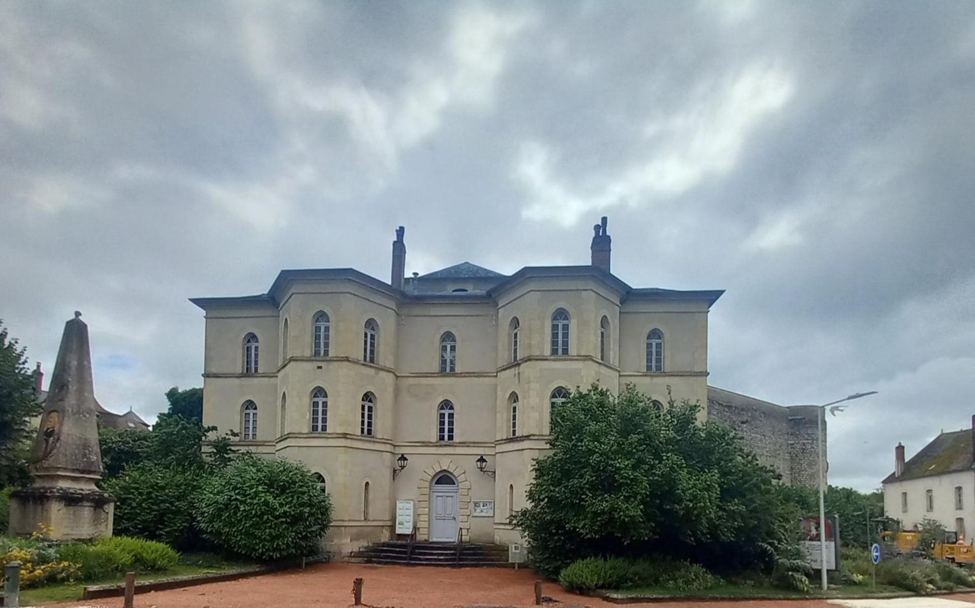 Апартаменты Jls'Tudios " U Sognu" Cosne-Cours-Sur-Loire Экстерьер фото